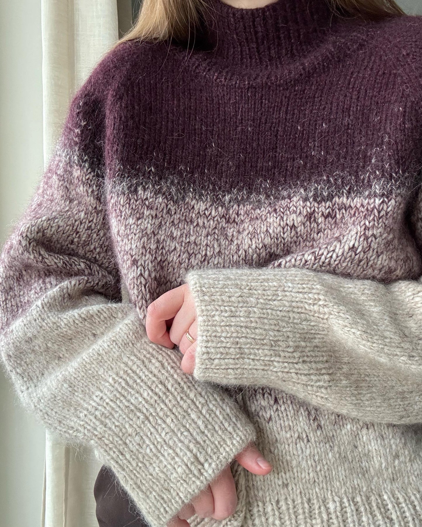 Gradient knit jumper tutorial with stockinette stitch.