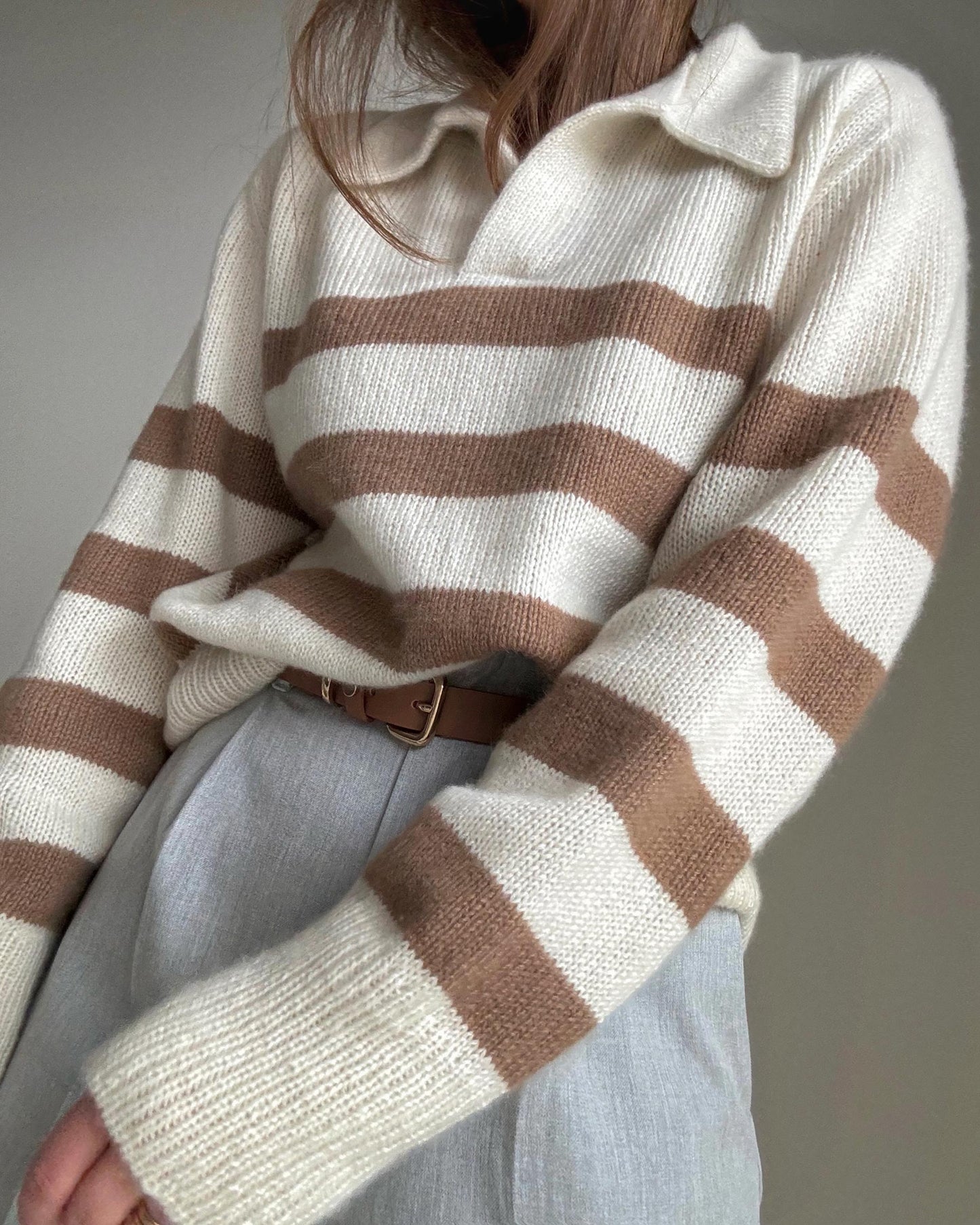 Zeitgenössisches Strickmuster mit überschnittenen Schultern - Charlie-Pullover-Anleitung