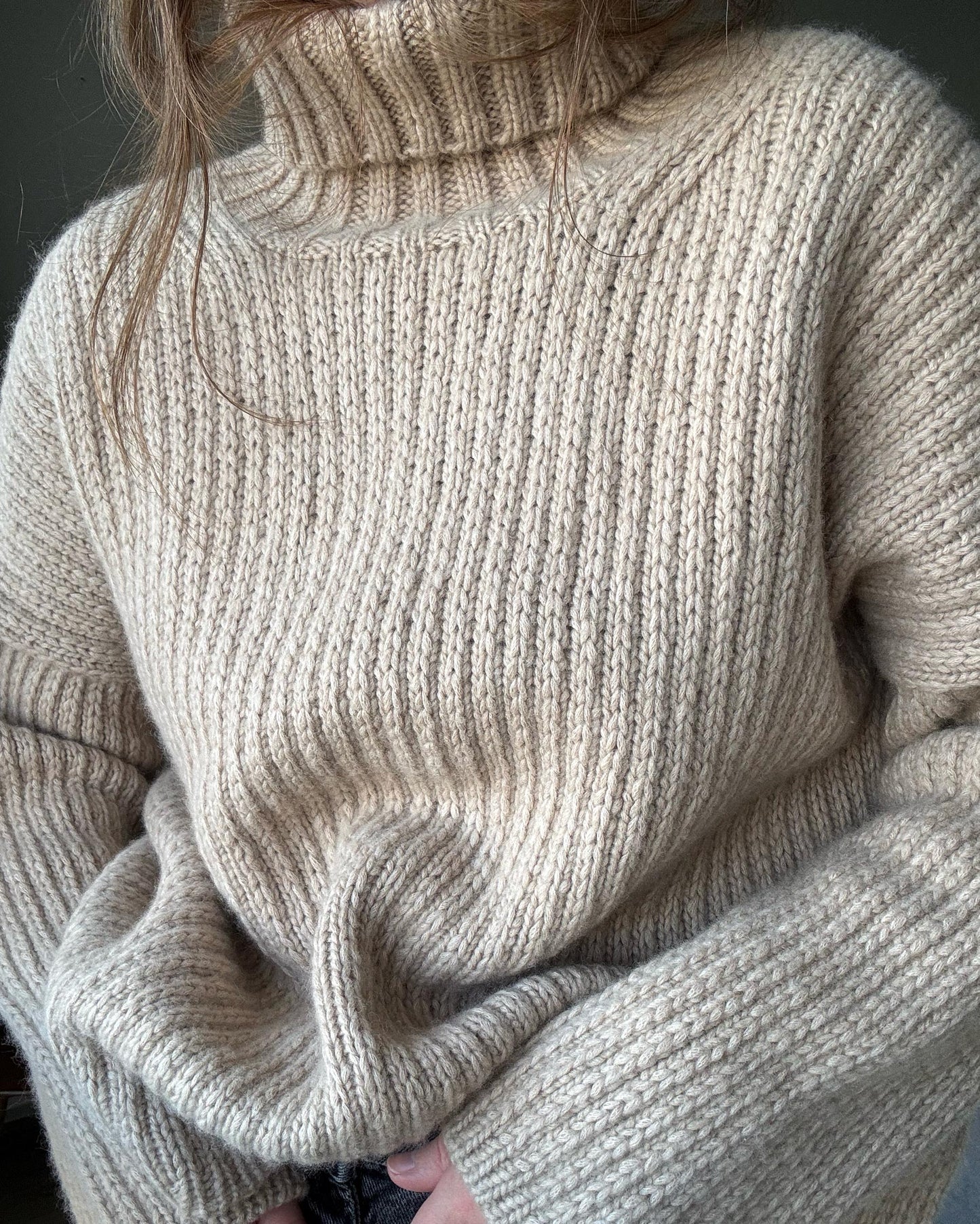 Close-up of slip stitch detail in Chantal Sweater Chunky pattern