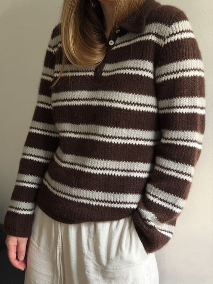 Chantal Polo fra Moreca Knit, en moderne struktureret polosweater med løftede masker, afslappet pasform og raffineret konstruktion