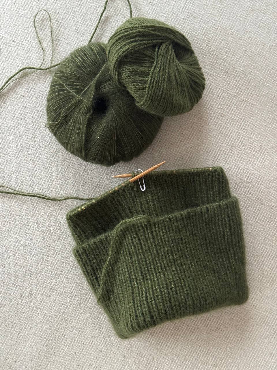 Chantal Beanie winter pattern demonstrating soft texture and simple finishing.