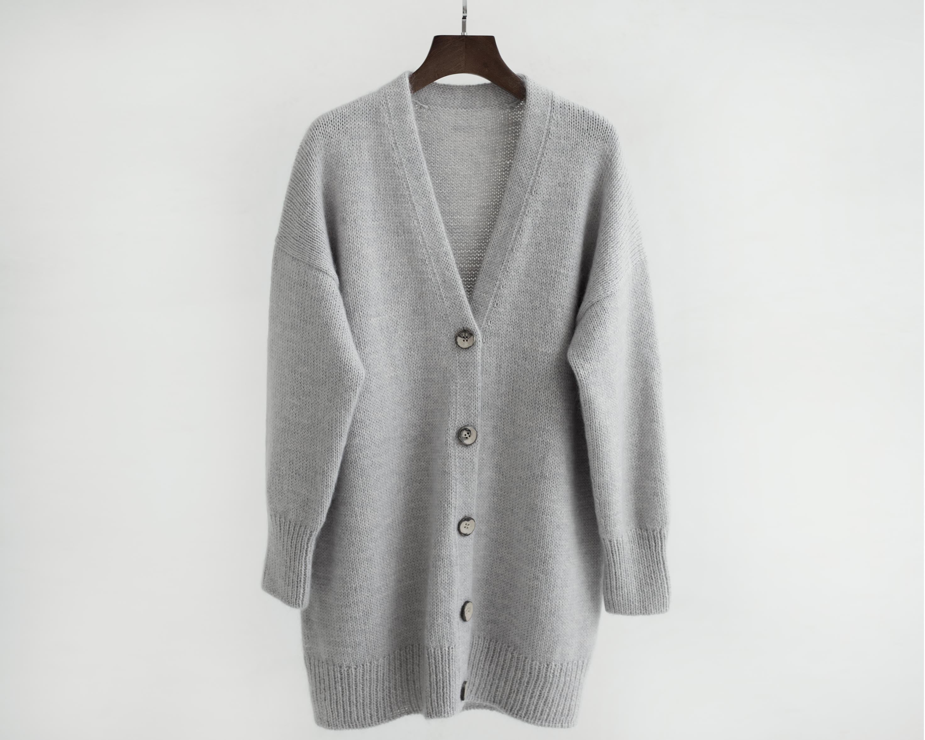 Oversized cardigan med top ned design.