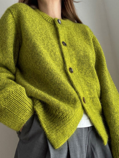 Janette Cardigan med garnforslag i merinoull, kid mohair og alpakkaull.