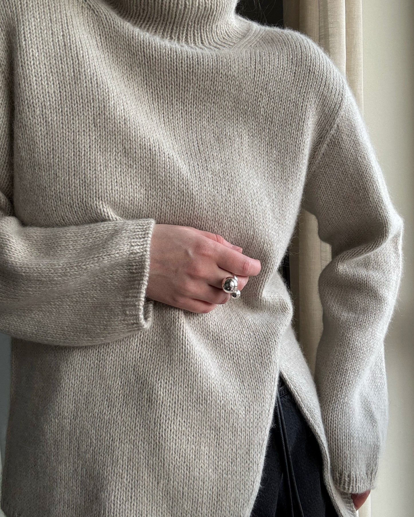 Liv Sweater [DA]