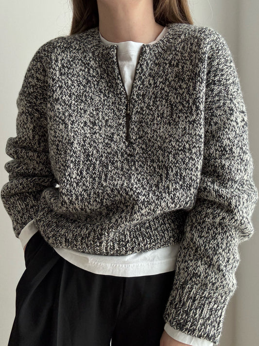 Luna Zip Sweater par Moreca Knit, pull en laine top down avec col zip et epaules tombees